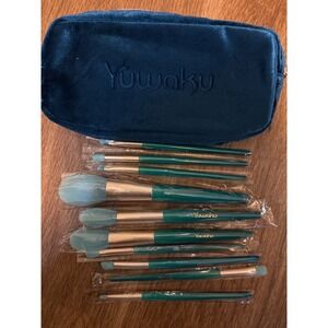 Yuwaku 10 Piece Makeup Brush Set with Navy Blue Velvet Travel Pouch Teal Blue